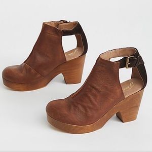 Free People Amber Clogs